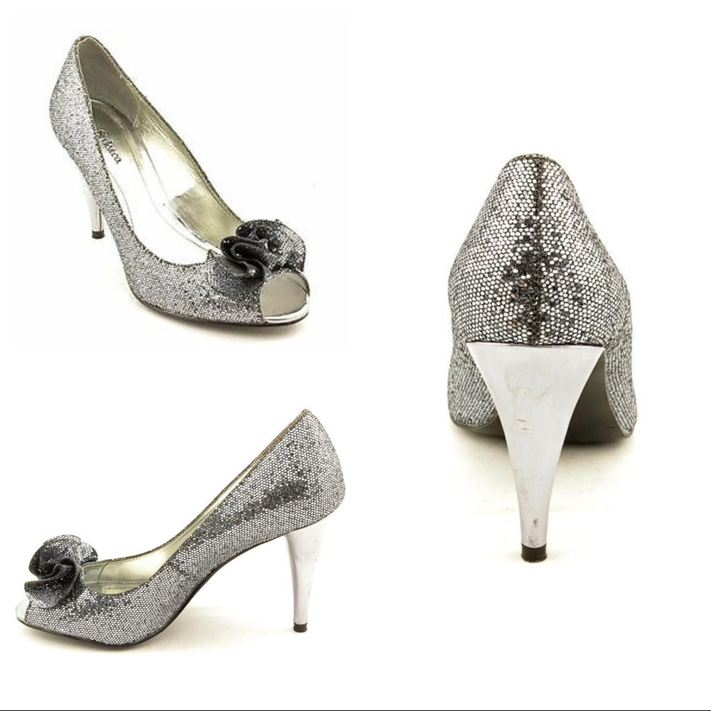 2/$10-Style & Co Flores in Pewter Silver